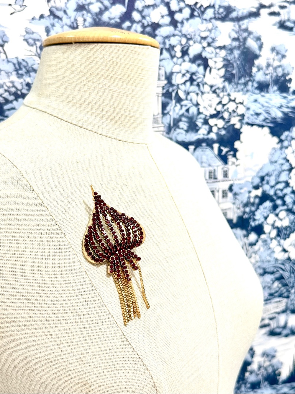Red Rhinestone Spade Brooch | Gold Tone Chain Tassel Pin NWT